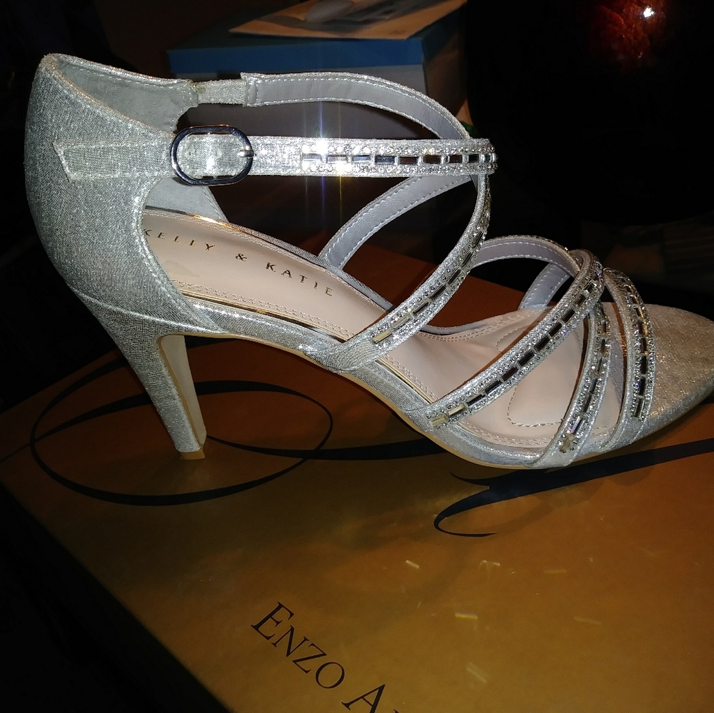 Shoes - Picture 3 of 3